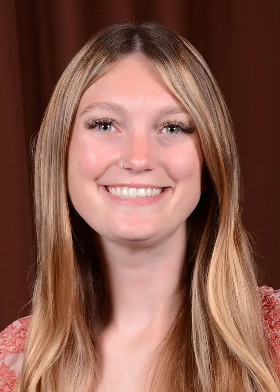 A portrait of Chloe Willenborg.